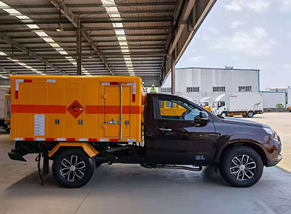 昌图爆破器材运输车